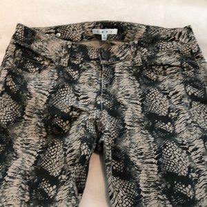New CAbi snake print jeans Sz 4